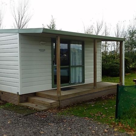 Martinborough Top 10 Holiday Park Exterior photo