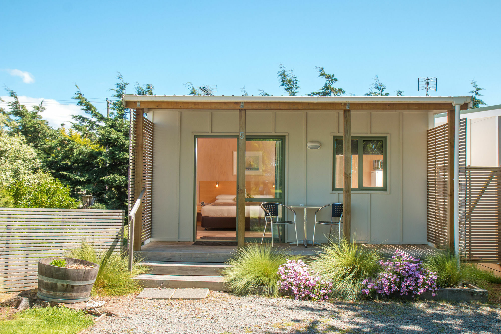 Martinborough Top 10 Holiday Park Exterior photo